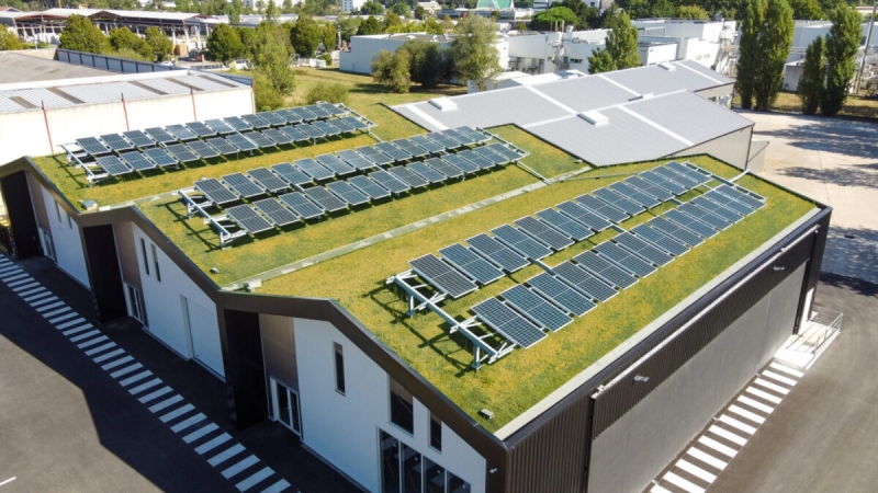 Francuski start-up koristi potpuno novu opciju za zelene solarne krovove